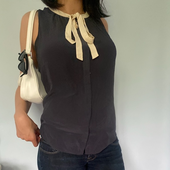 Vintage Y2K "t. Babaton" (Aritzia) 100% Silk Blouse - Picture 3 of 3